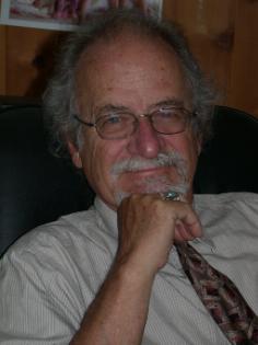 Claude Steiner – Audiolivros, Biografia do autor | Audible.com.br